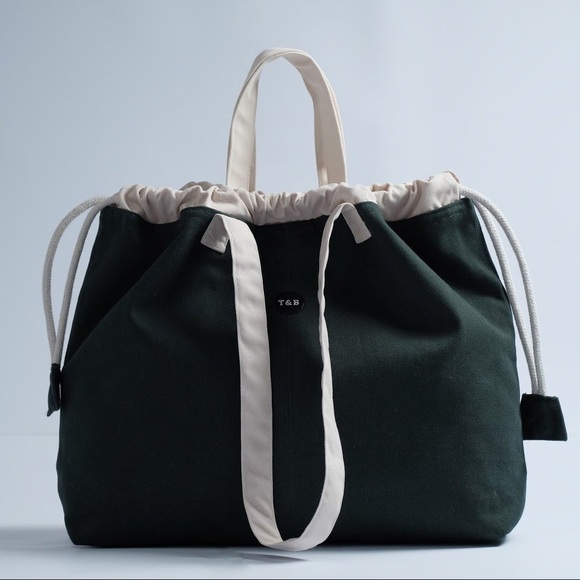 Cuddle Tote Monotone - Picture 6 of 16